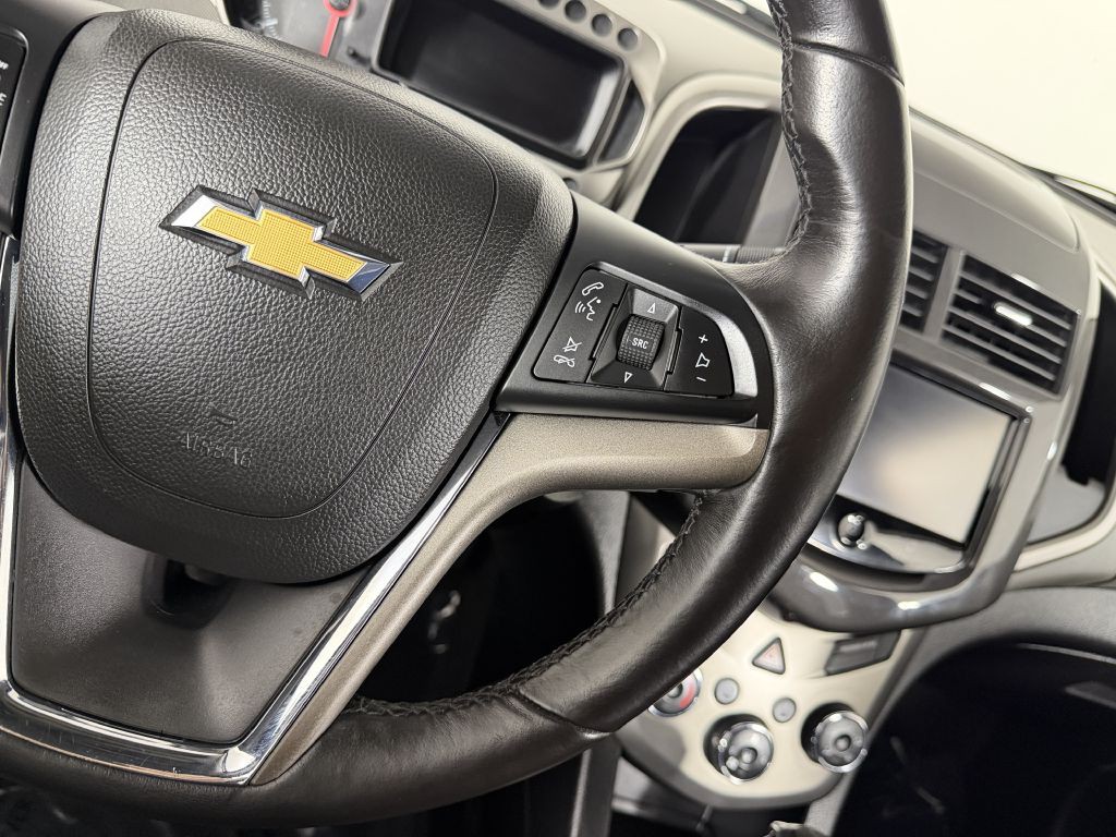 2014 Chevrolet Sonic Image 24