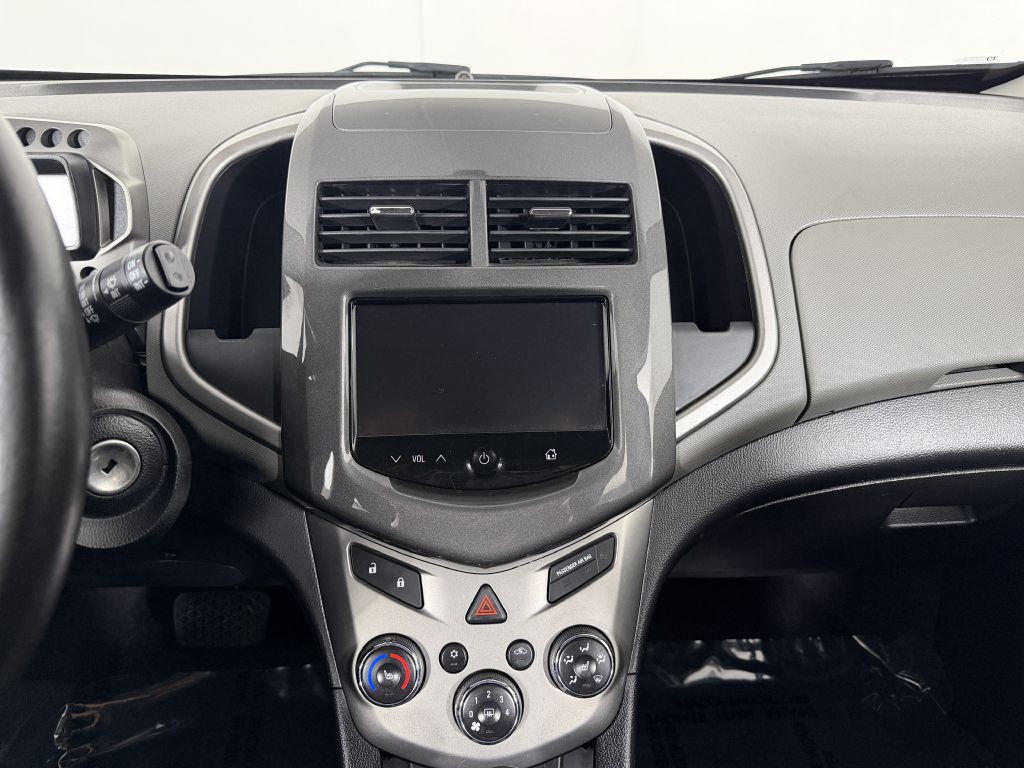 2014 Chevrolet Sonic Image 27