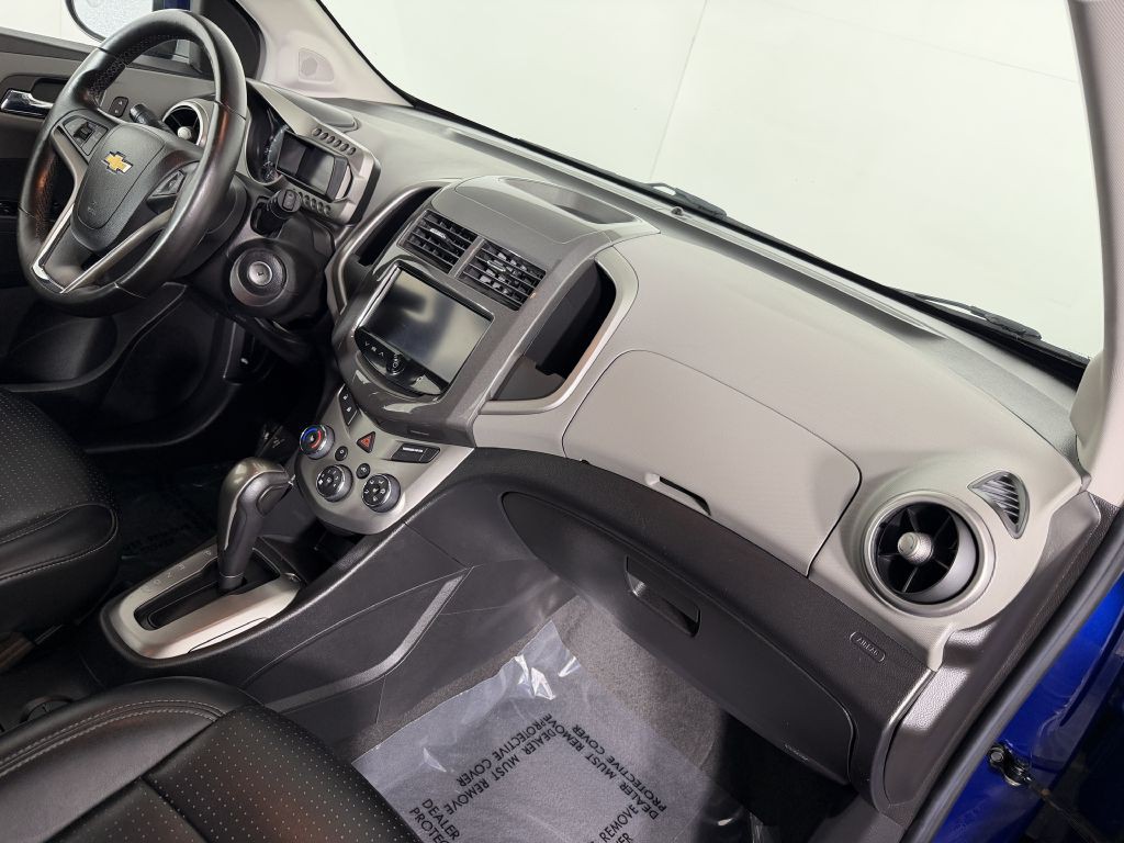 2014 Chevrolet Sonic Image 32