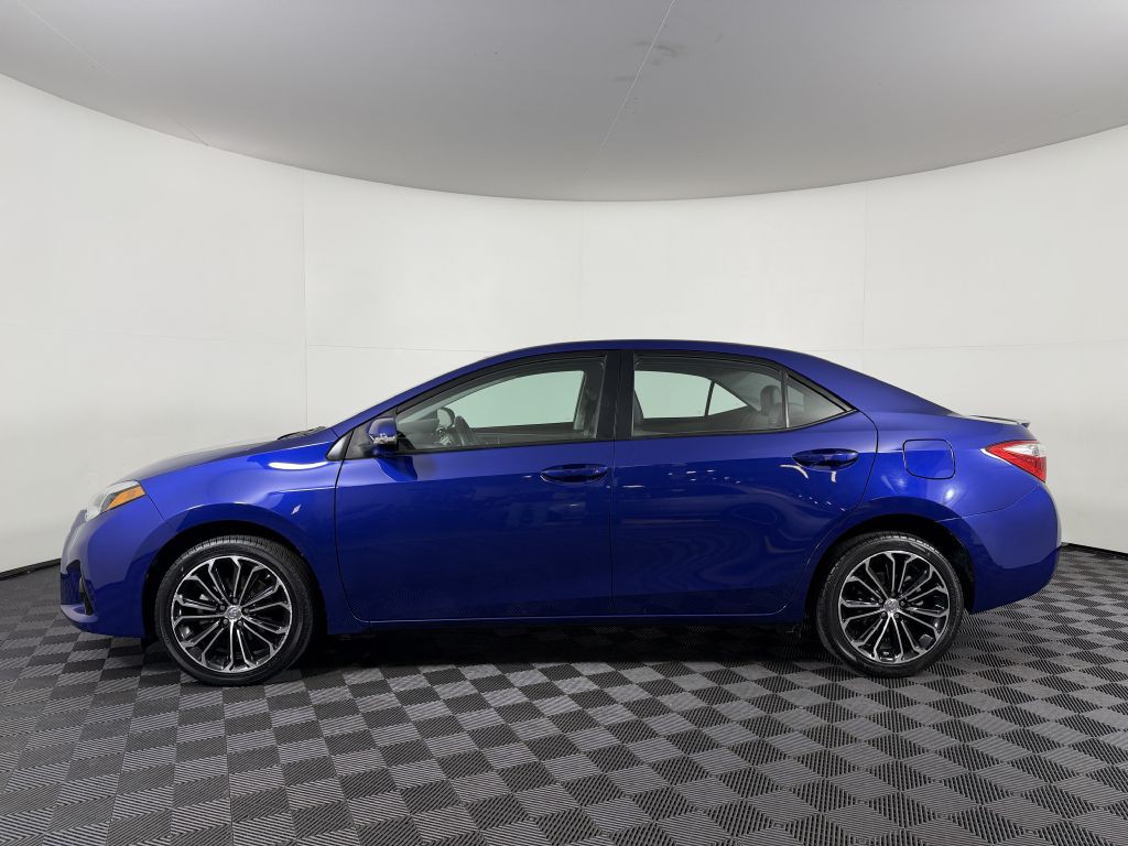 2016 Toyota Corolla Image 11