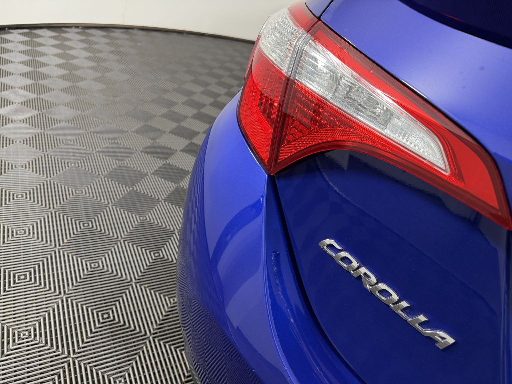 2016 Toyota Corolla Image 13