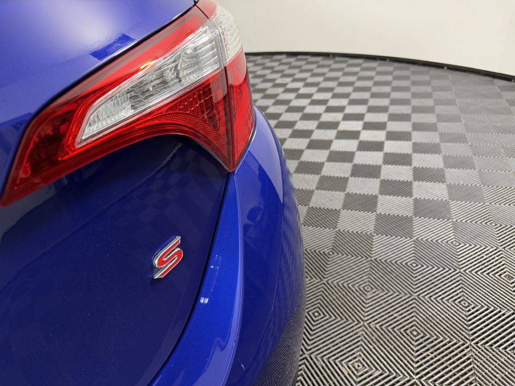 2016 Toyota Corolla Image 14