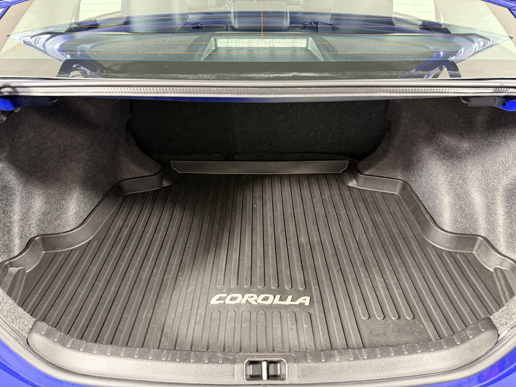2016 Toyota Corolla Image 15