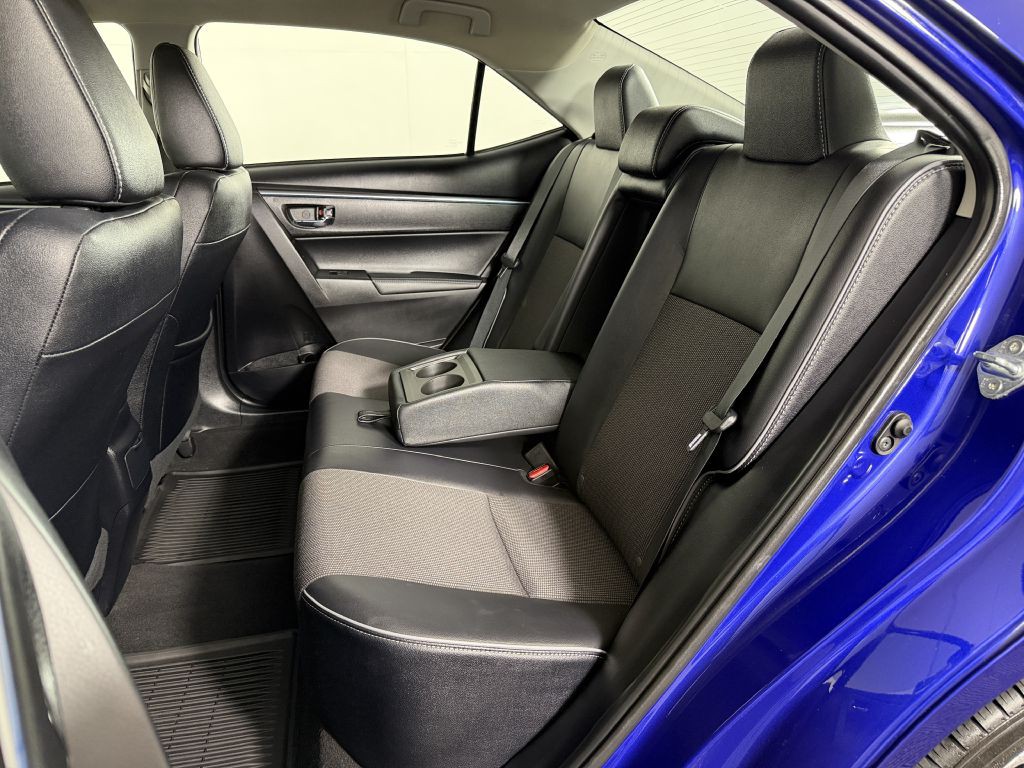 2016 Toyota Corolla Image 20