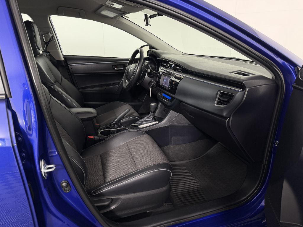 2016 Toyota Corolla Image 23