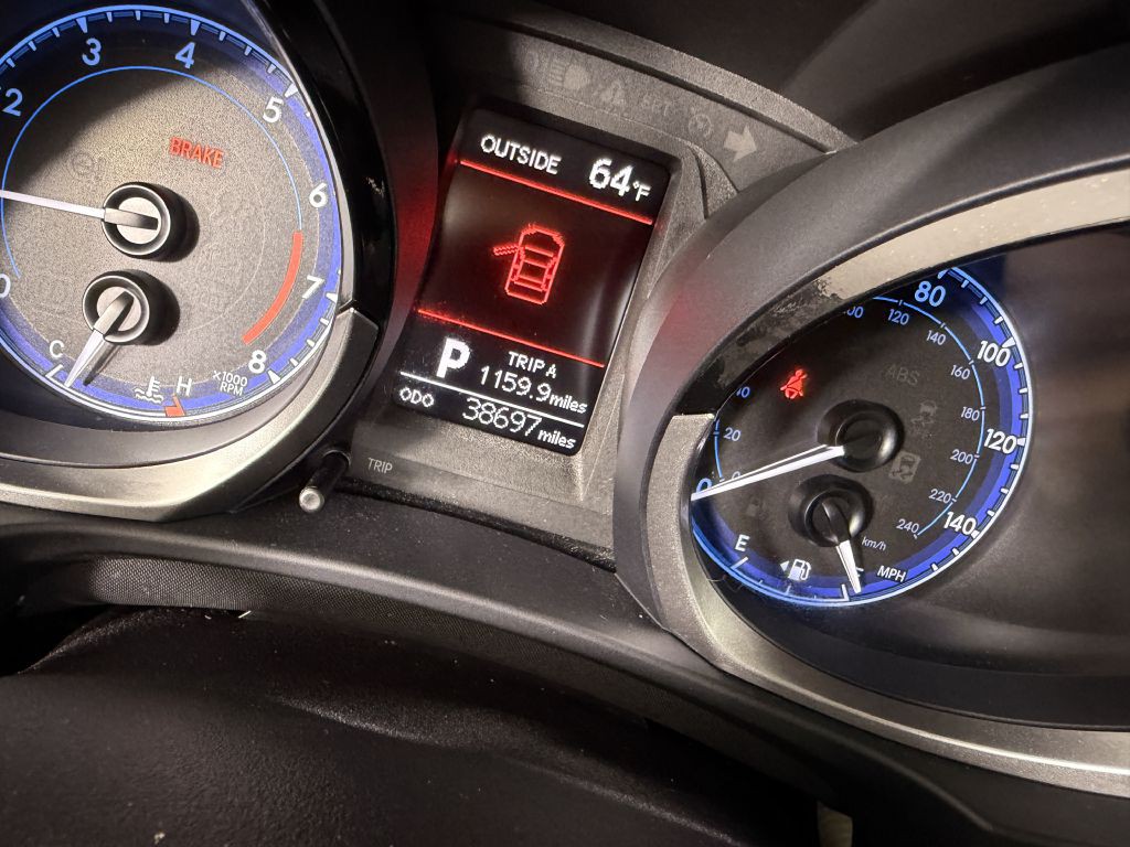2016 Toyota Corolla Image 39