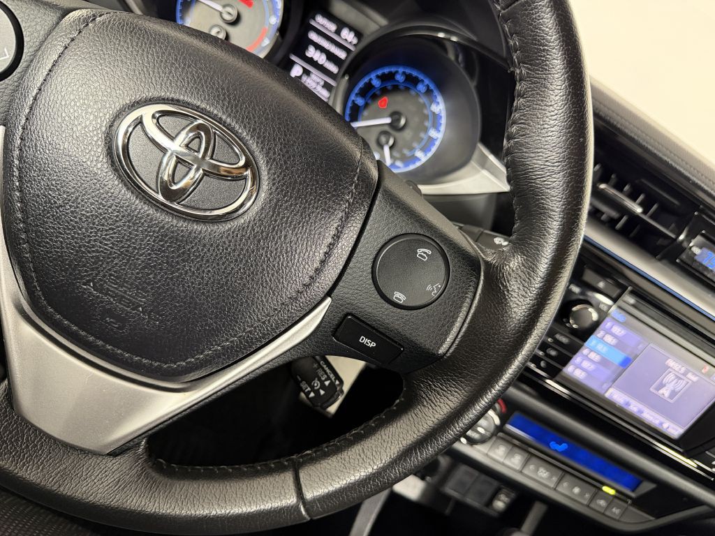 2016 Toyota Corolla Image 46