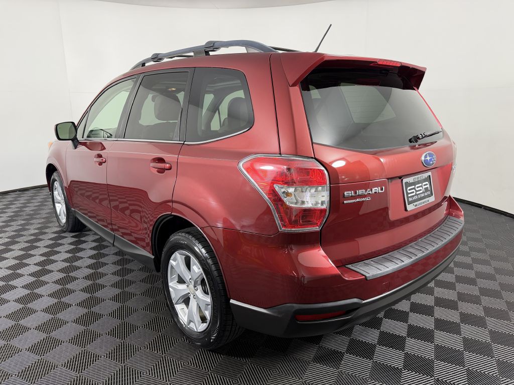 2014 Subaru Forester Image 9