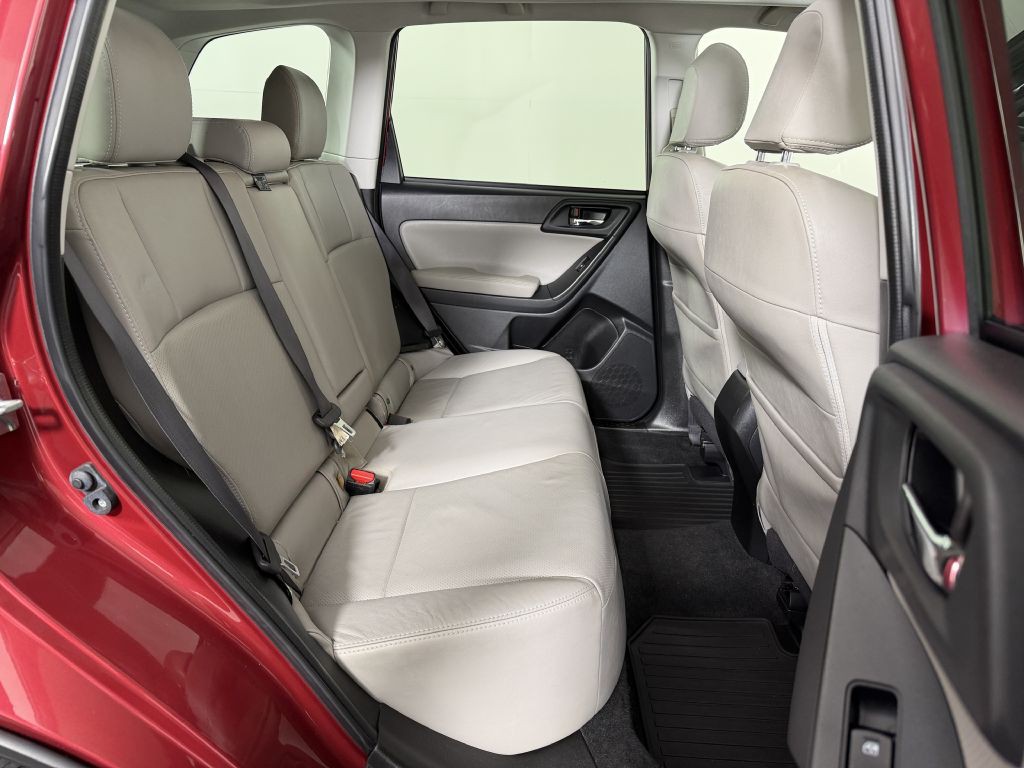 2014 Subaru Forester Image 23