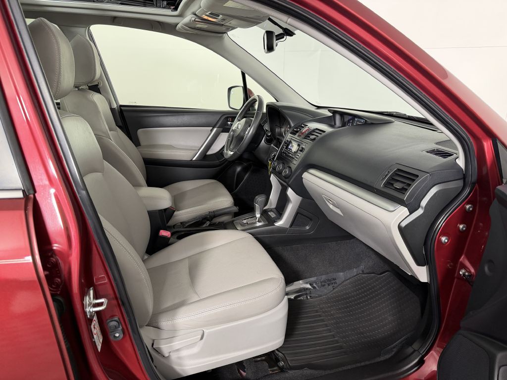 2014 Subaru Forester Image 24