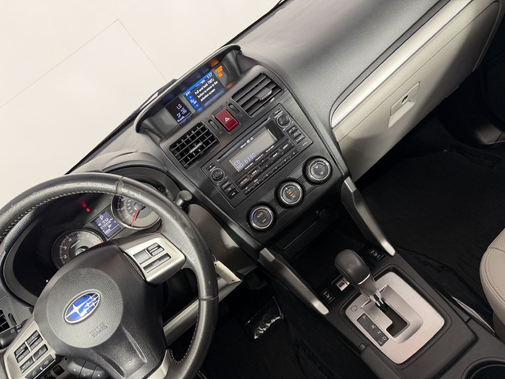 2014 Subaru Forester Image 30