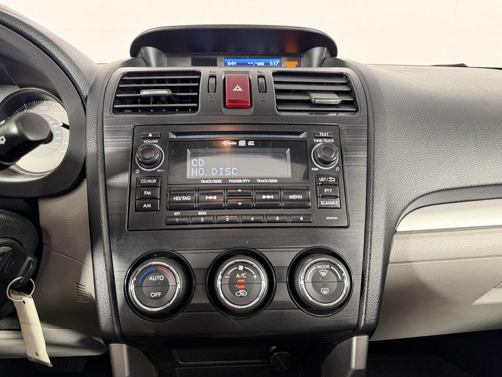 2014 Subaru Forester Image 32