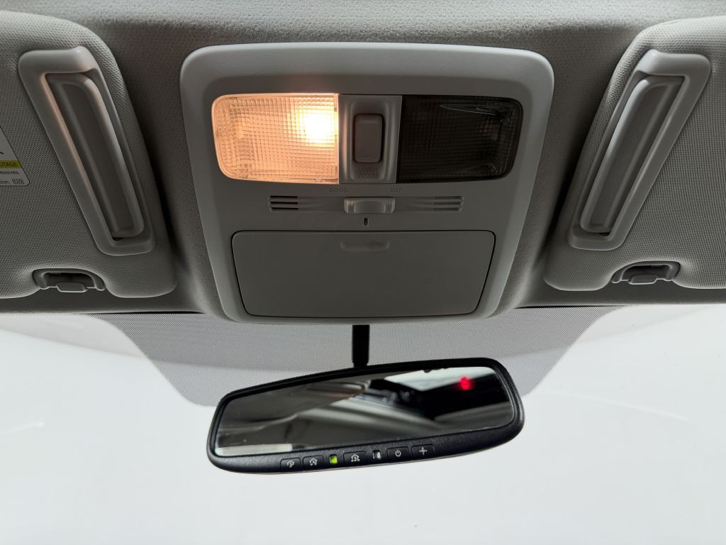 2014 Subaru Forester Image 48