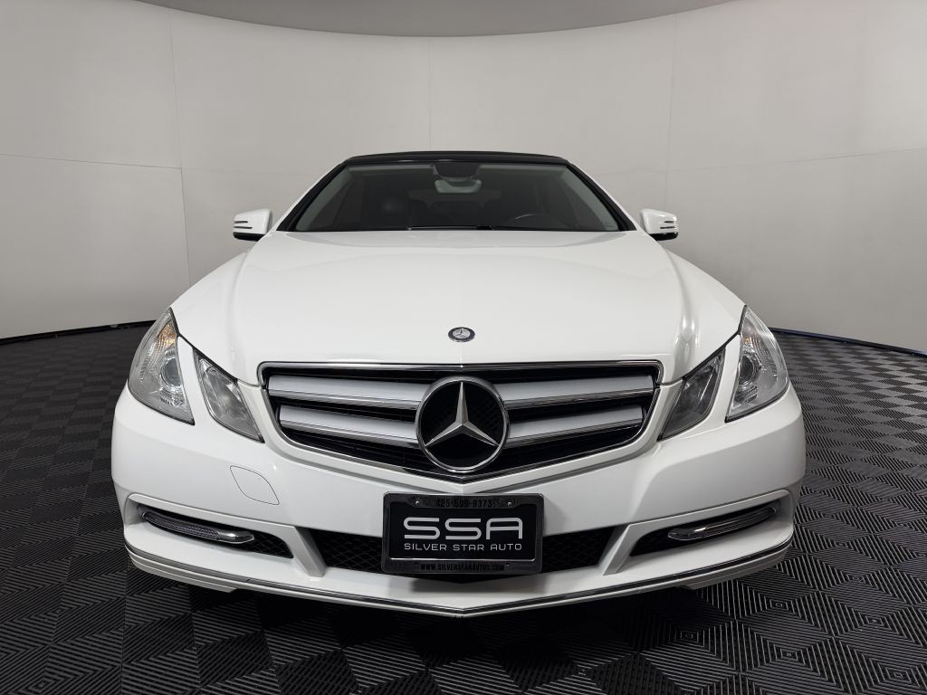 2013 Mercedes-Benz E-Class Image 2