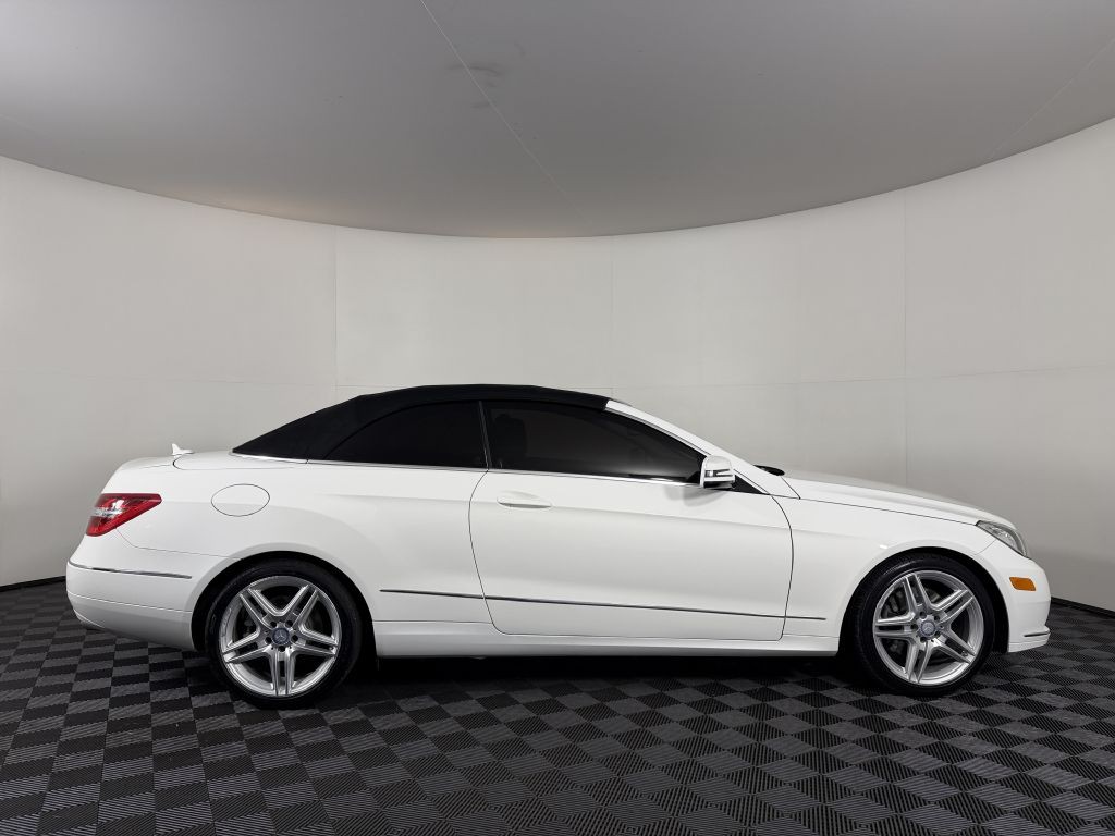 2013 Mercedes-Benz E-Class Image 8