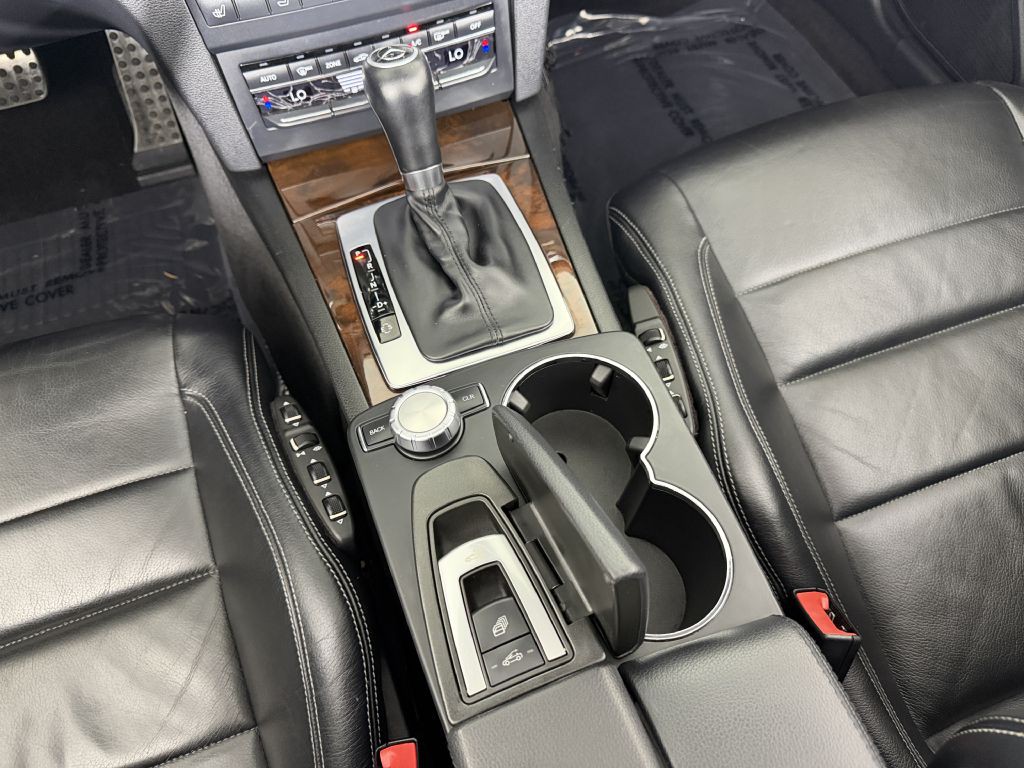2013 Mercedes-Benz E-Class Image 39