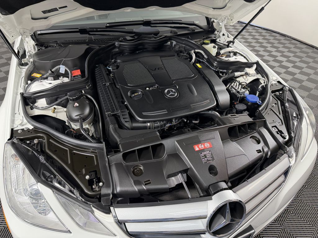 2013 Mercedes-Benz E-Class Image 45