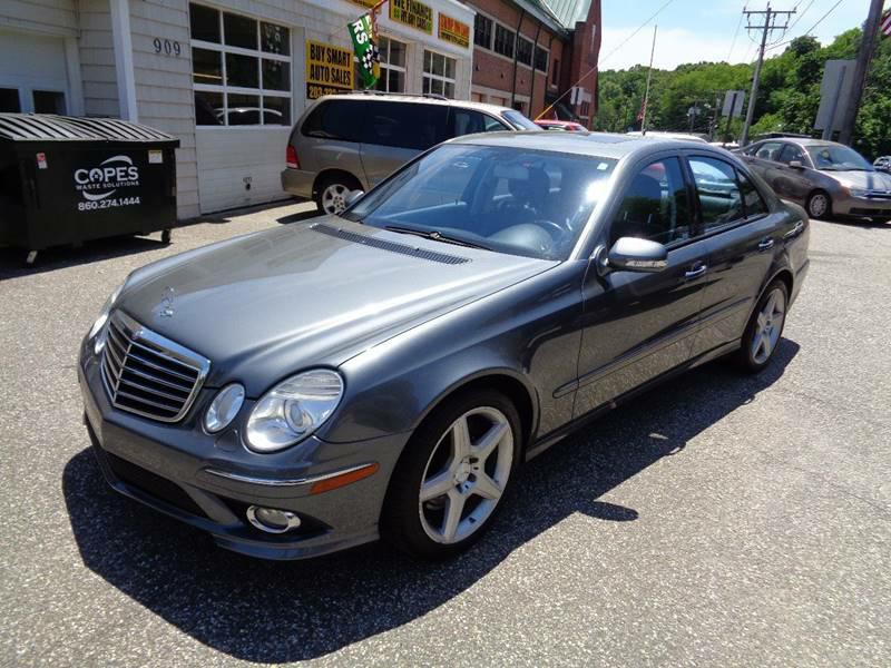 2009 Mercedes-Benz E-Class Image 2