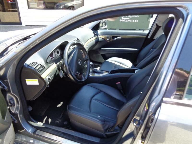 2009 Mercedes-Benz E-Class Image 8