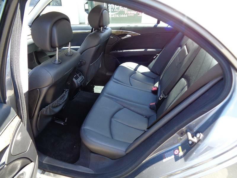 2009 Mercedes-Benz E-Class Image 9