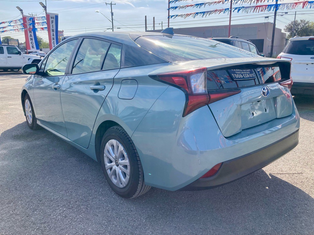 2022 Toyota Prius Image 4