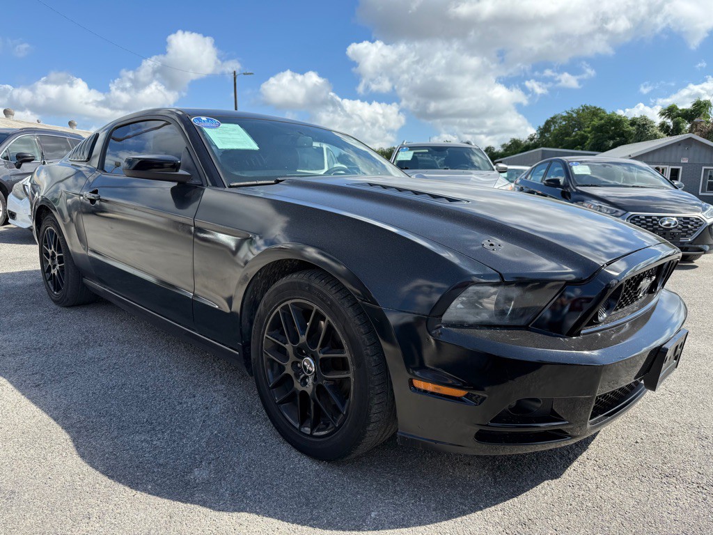 2014 Ford Mustang Image 2