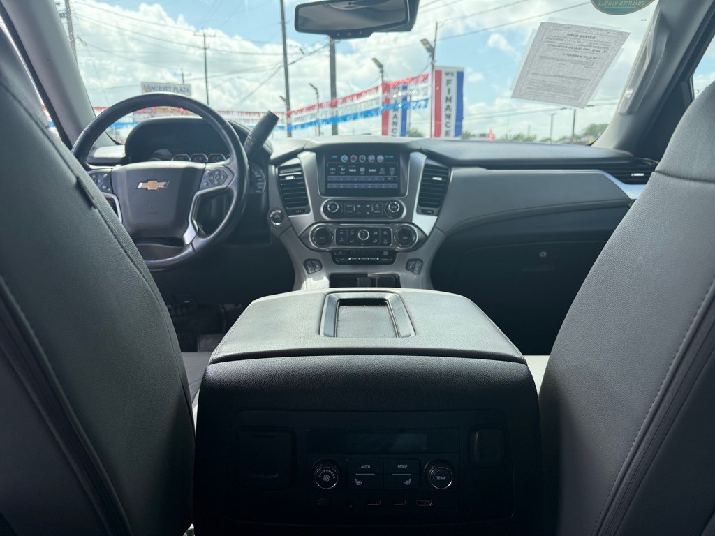 2019 Chevrolet Suburban Image 8