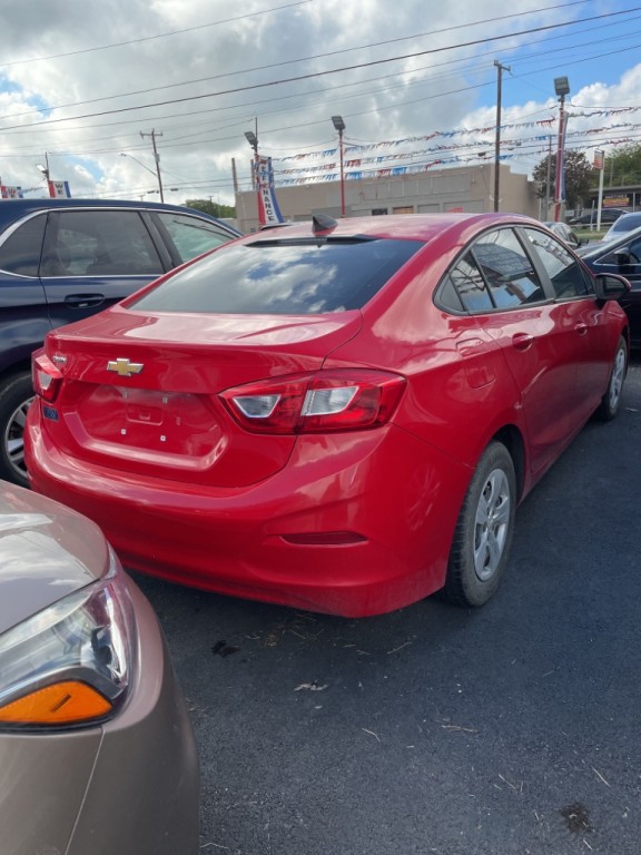 2017 Chevrolet Cruze Image 3