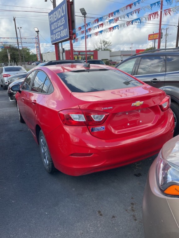 2017 Chevrolet Cruze Image 4