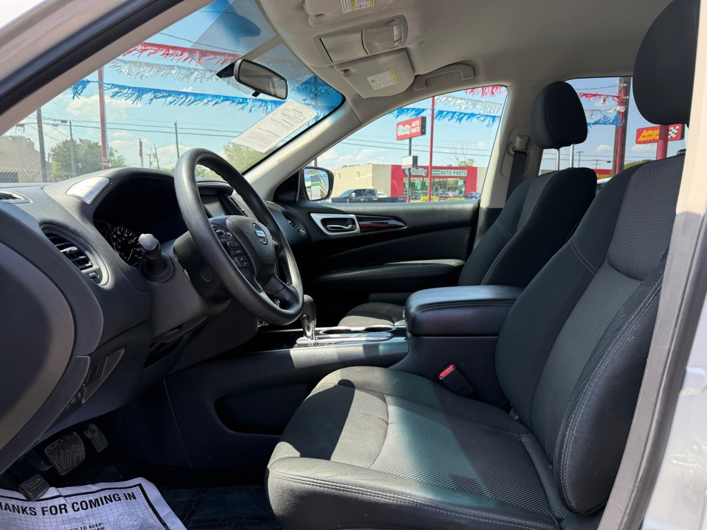 2020 Nissan Pathfinder Image 5