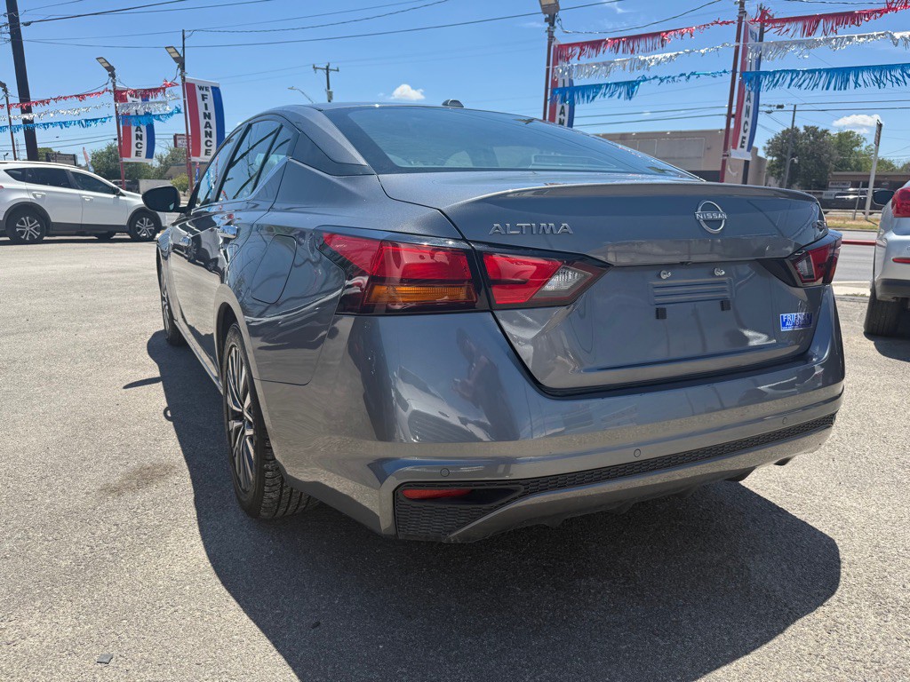 2024 Nissan Altima Image 4