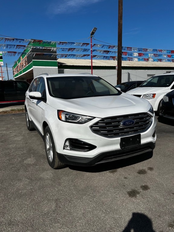 2020 Ford Edge Image 2