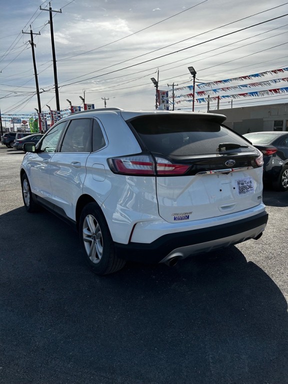 2020 Ford Edge Image 3