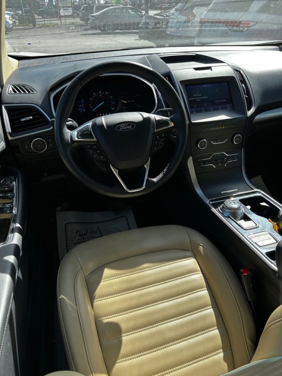 2020 Ford Edge Image 4