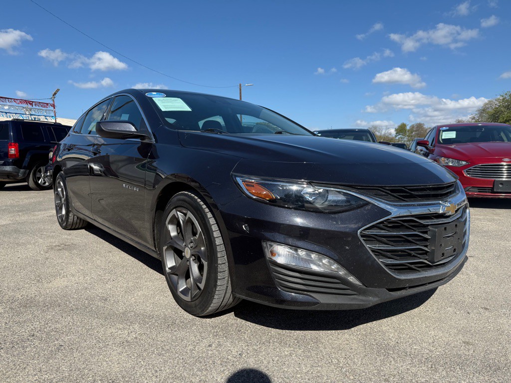 2023 Chevrolet Malibu Image 2