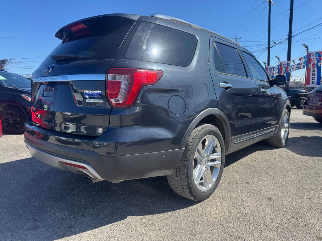 2017 Ford Explorer Image 3