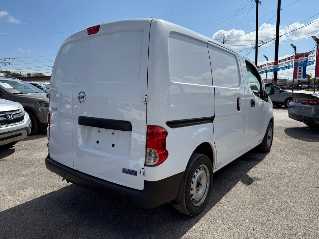 2021 Nissan NV200 Image 3