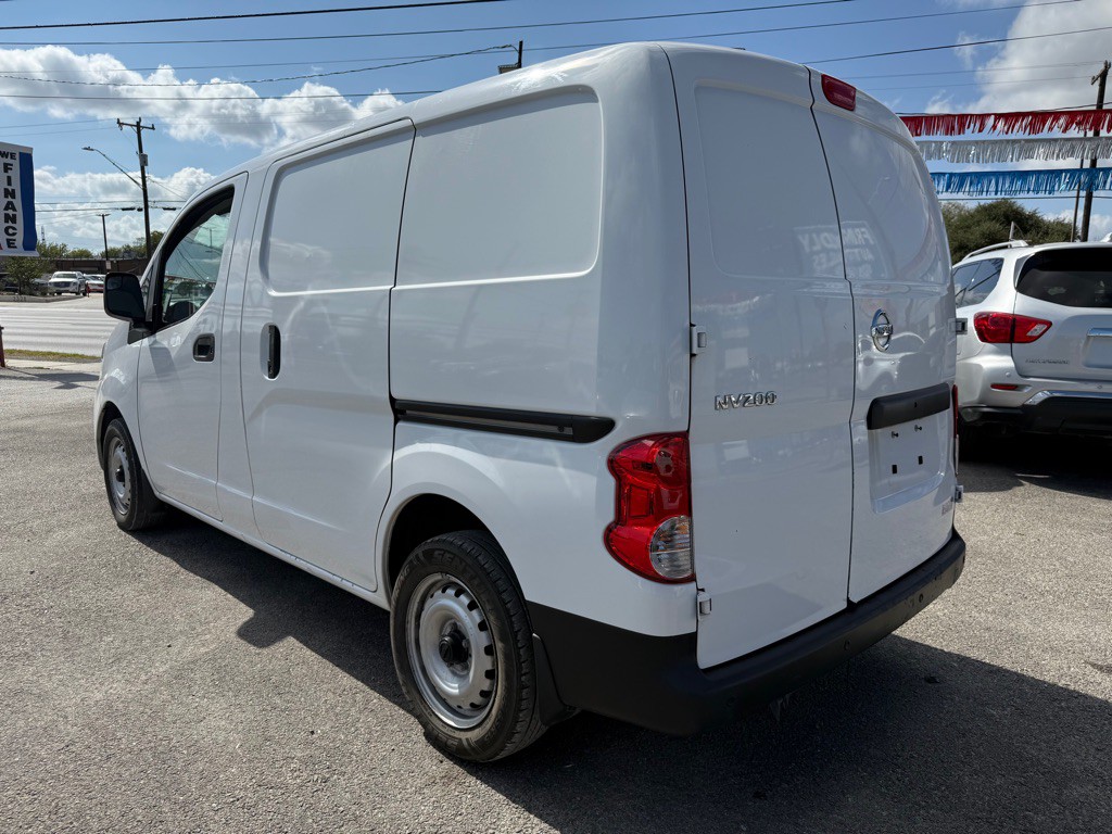 2021 Nissan NV200 Image 4