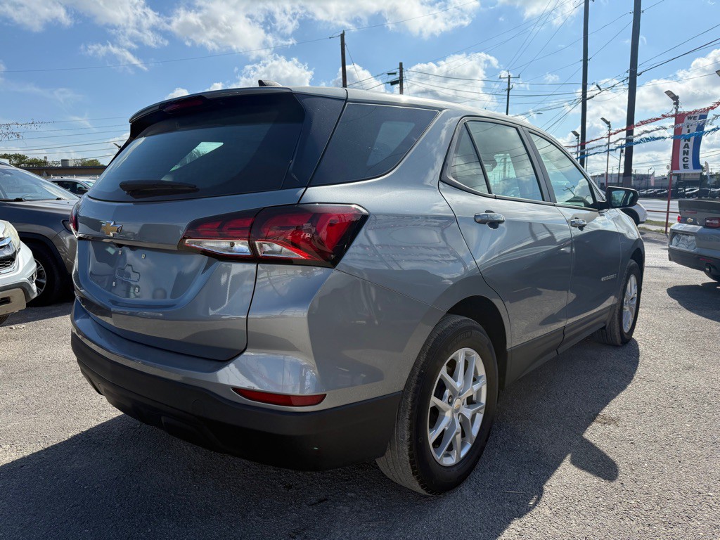 2024 Chevrolet Equinox Image 3