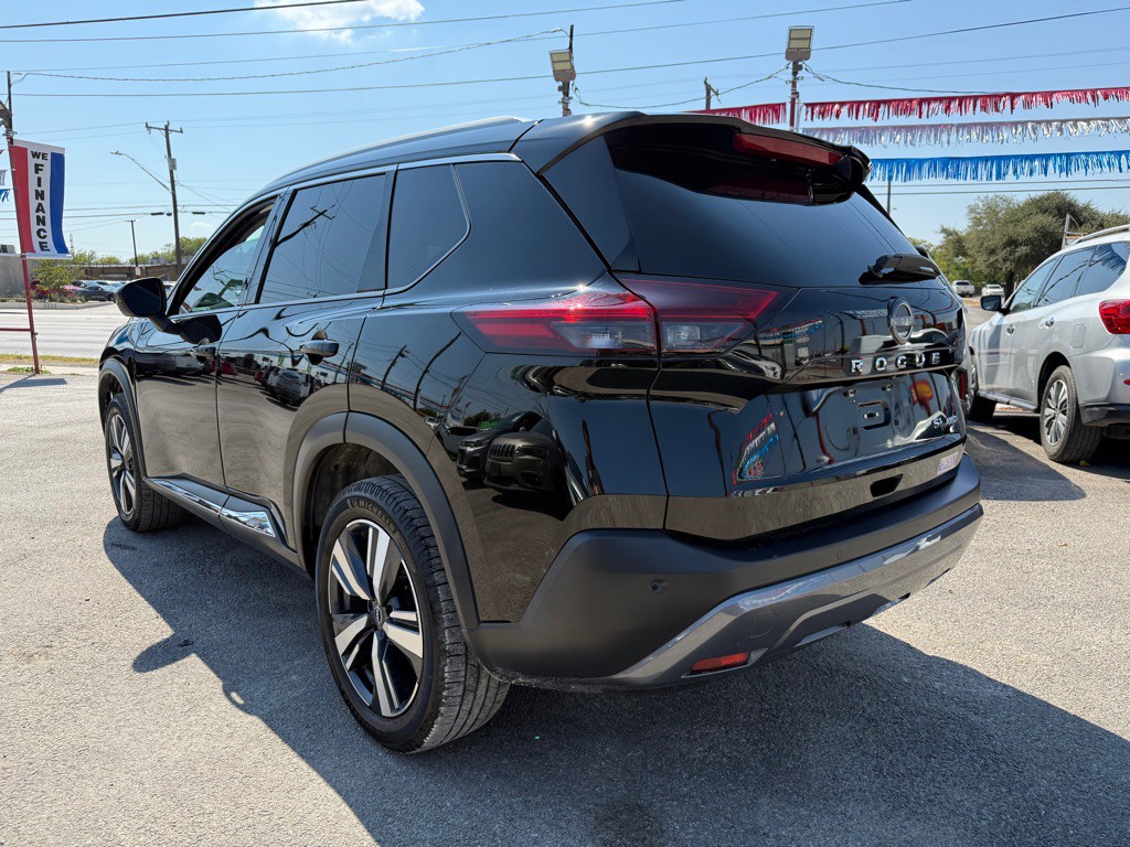 2023 Nissan Rogue Image 4