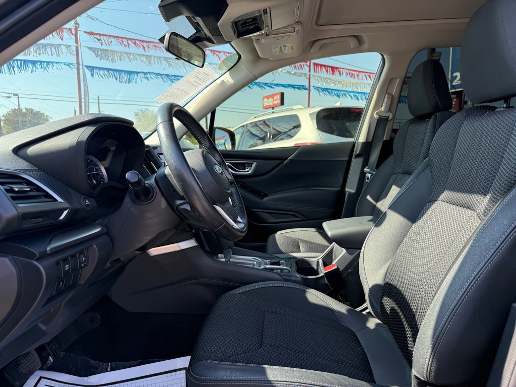 2023 Subaru Forester Image 5