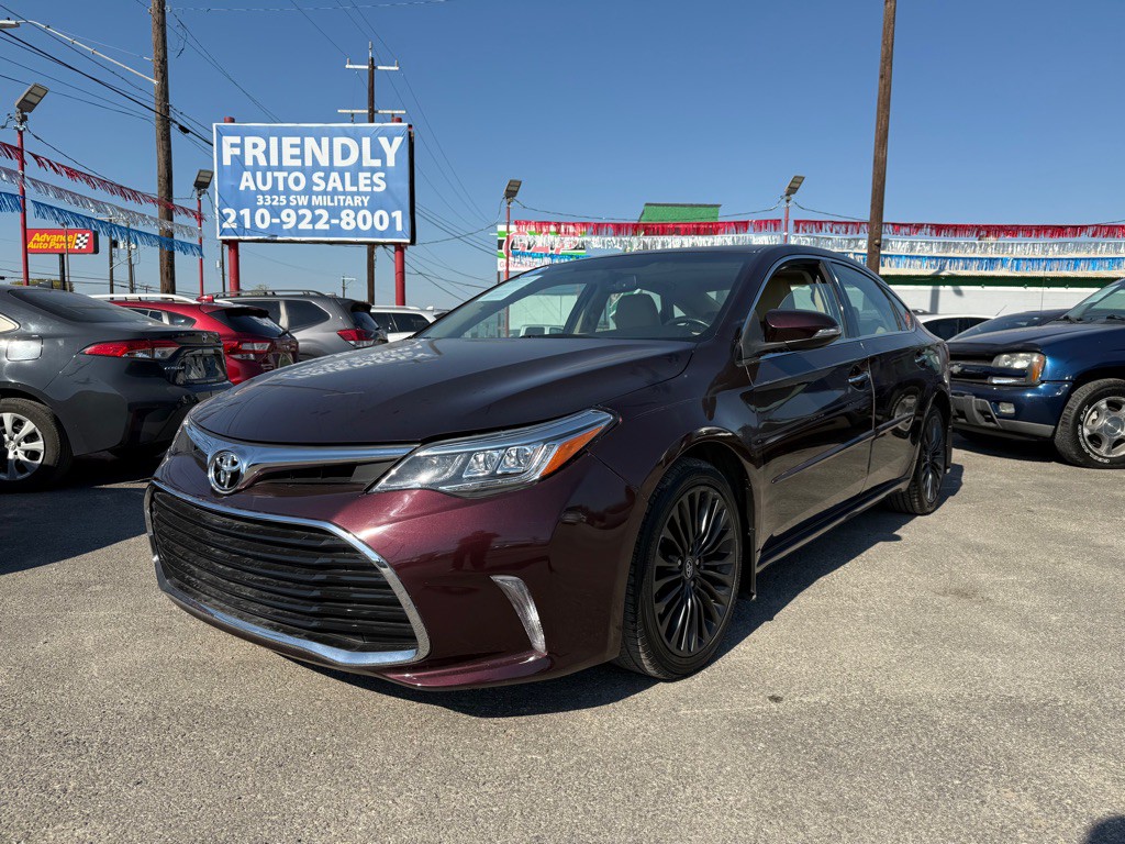 2016 Toyota Avalon Image 1