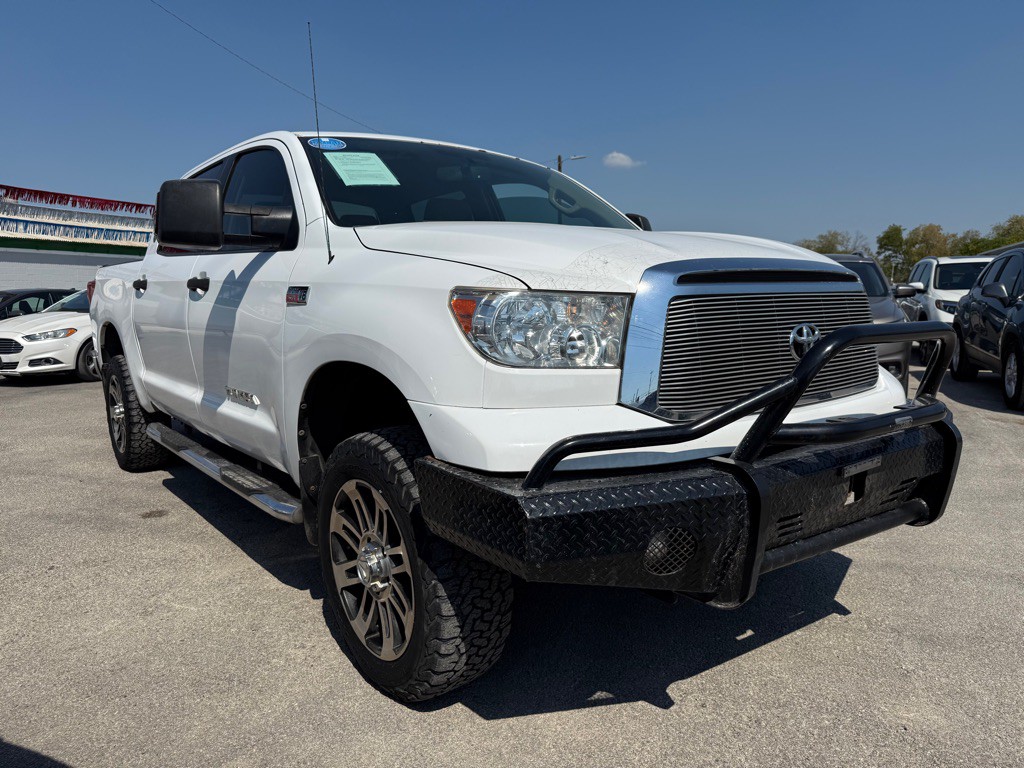 2013 Toyota Tundra Image 2