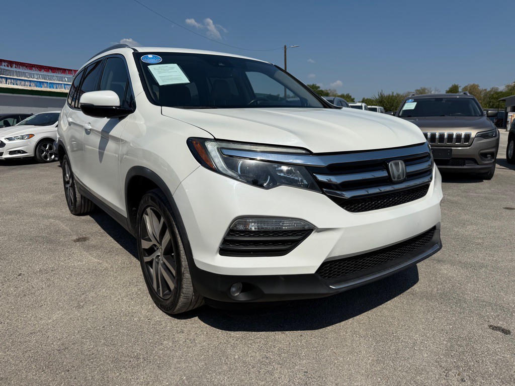 2017 Honda Pilot Image 2