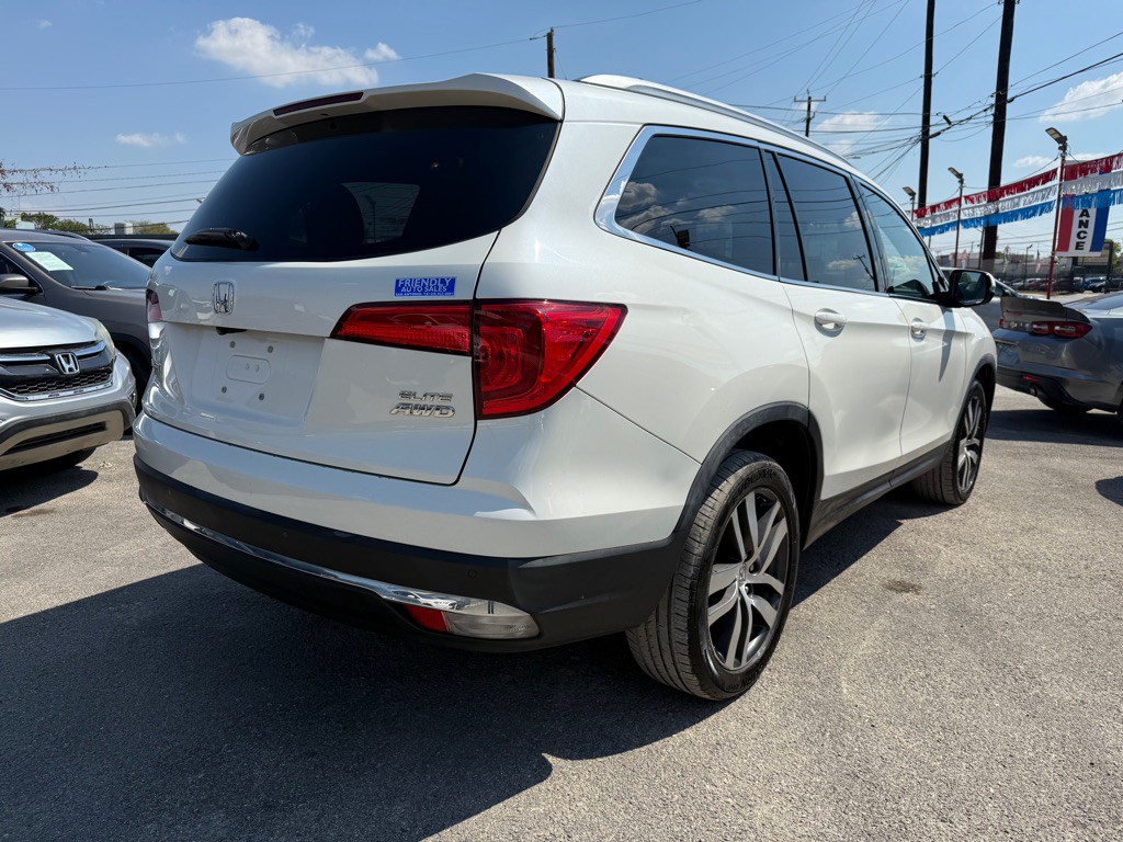 2017 Honda Pilot Image 3