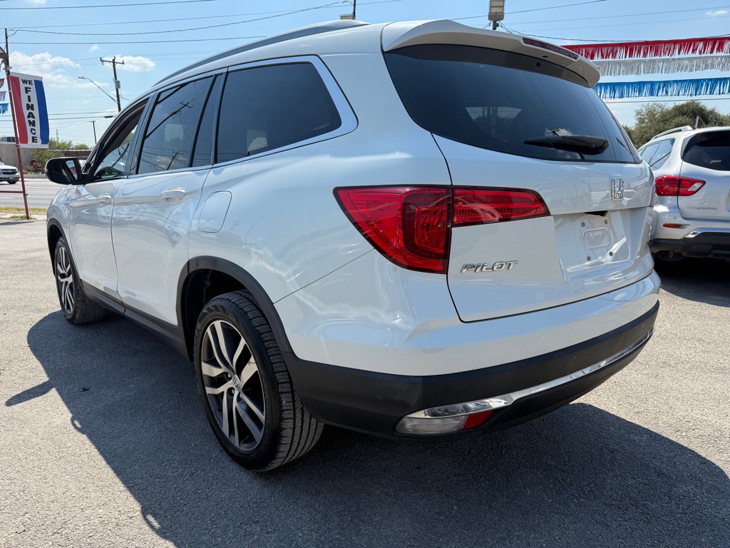 2017 Honda Pilot Image 4