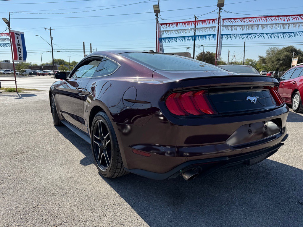 2018 Ford Mustang Image 4