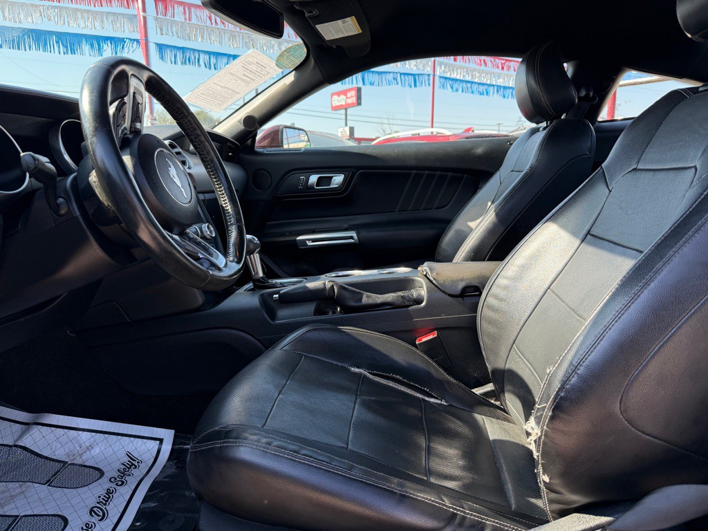 2018 Ford Mustang Image 5