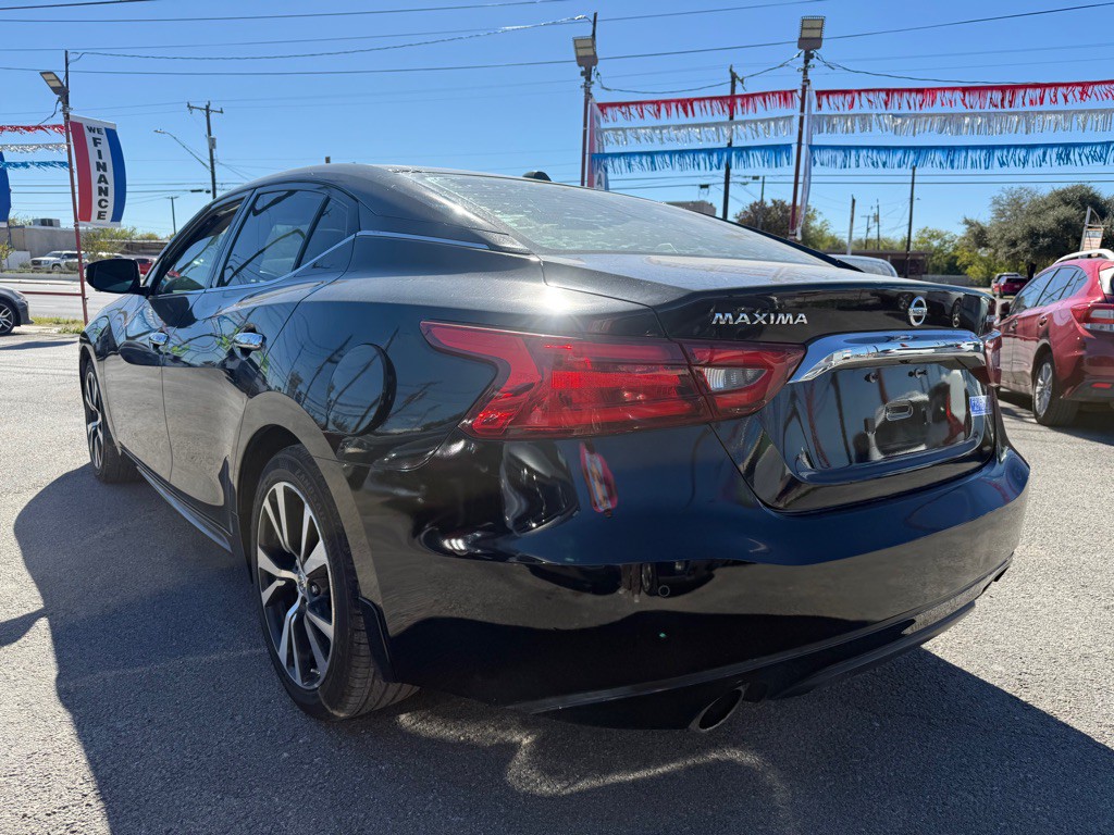 2016 Nissan Maxima Image 4
