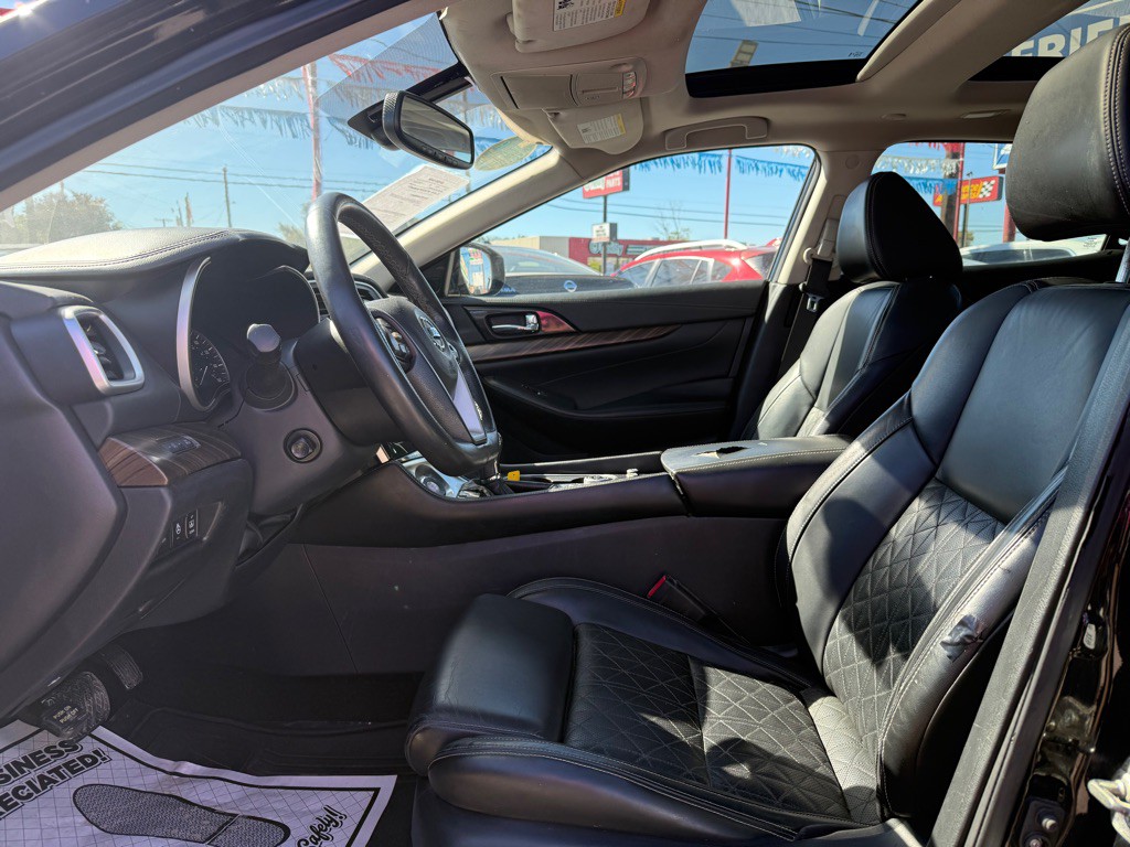 2016 Nissan Maxima Image 5